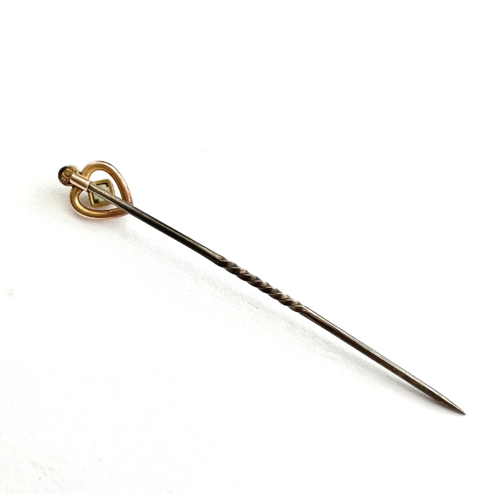 Boxed Antique 9CT Gold Peridot Pearl Heart Stick Pin View IV