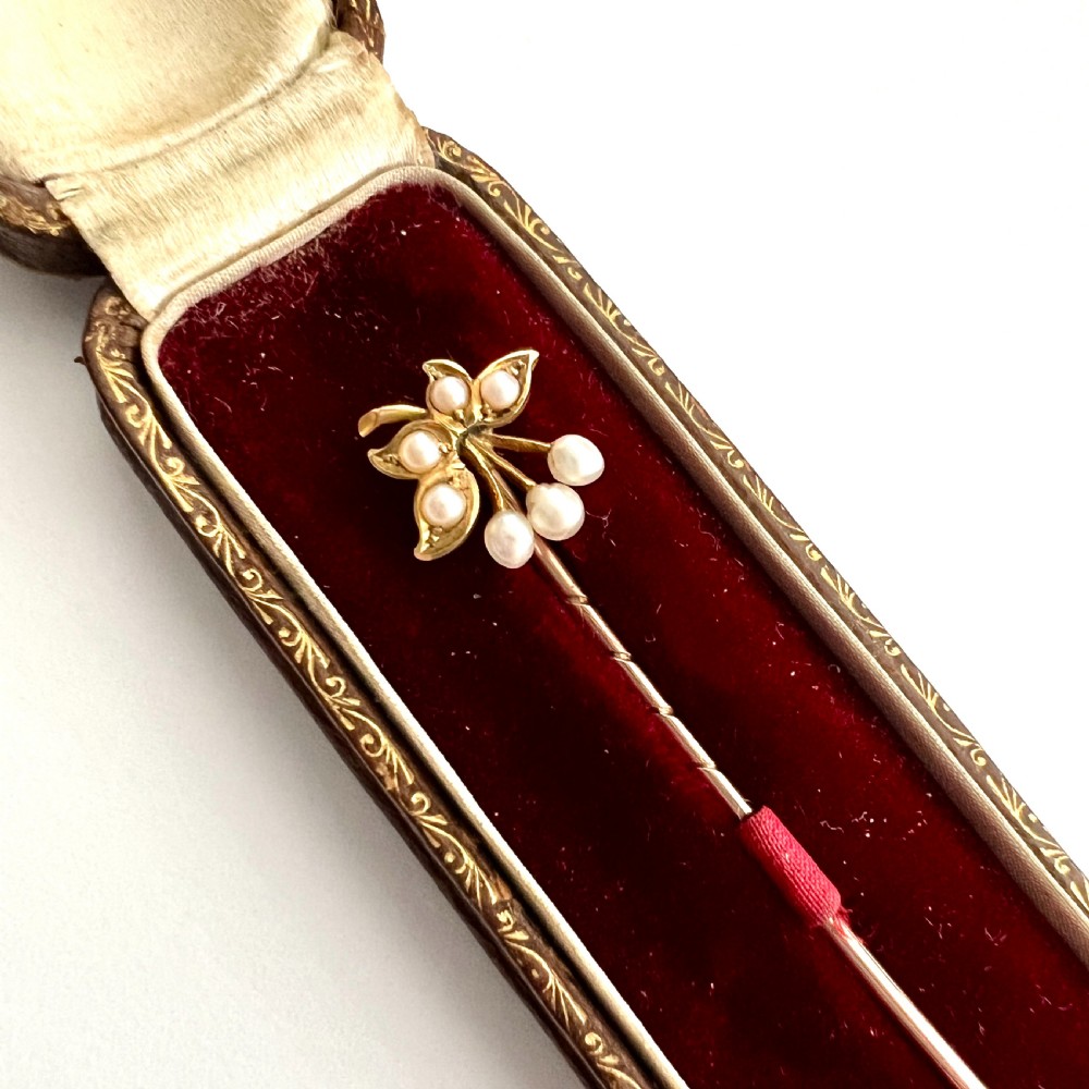 Boxed Antique 15CT Gold Pearl Cherries Stick Pin