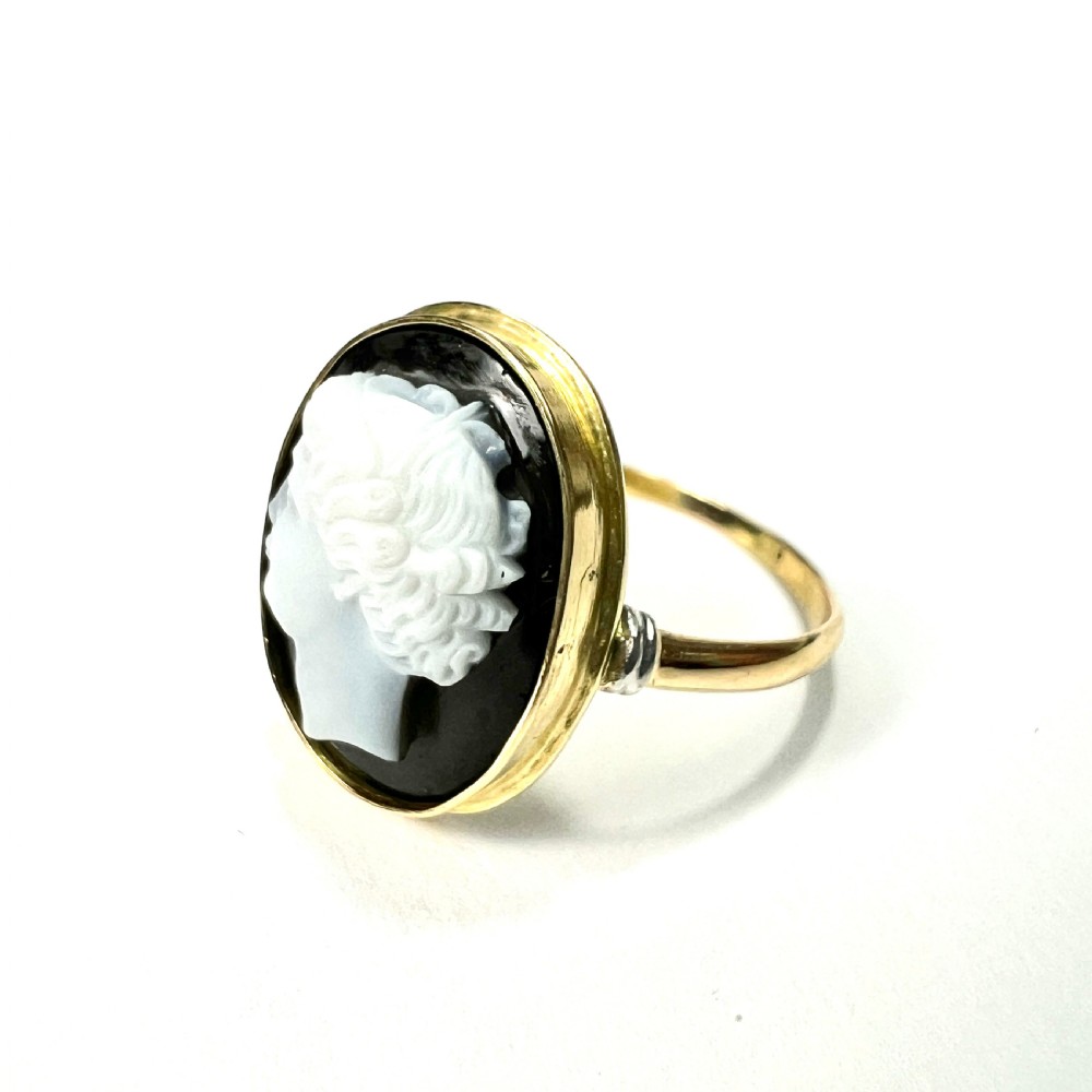 Antique 18CT Gold Carved Sardonyx Cameo Ring View IV
