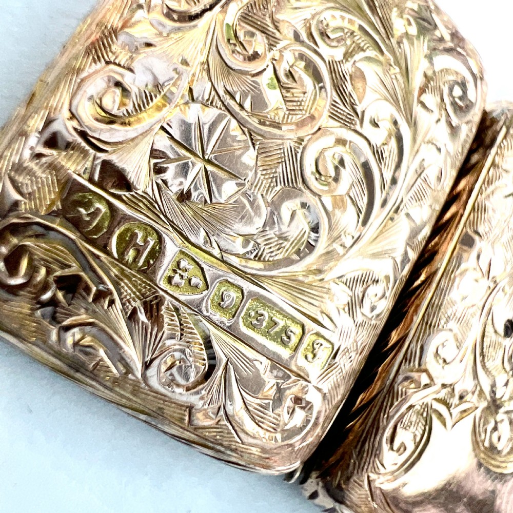 Edwardian 1906 9CT Gold Rectangular Locket Pendant View V