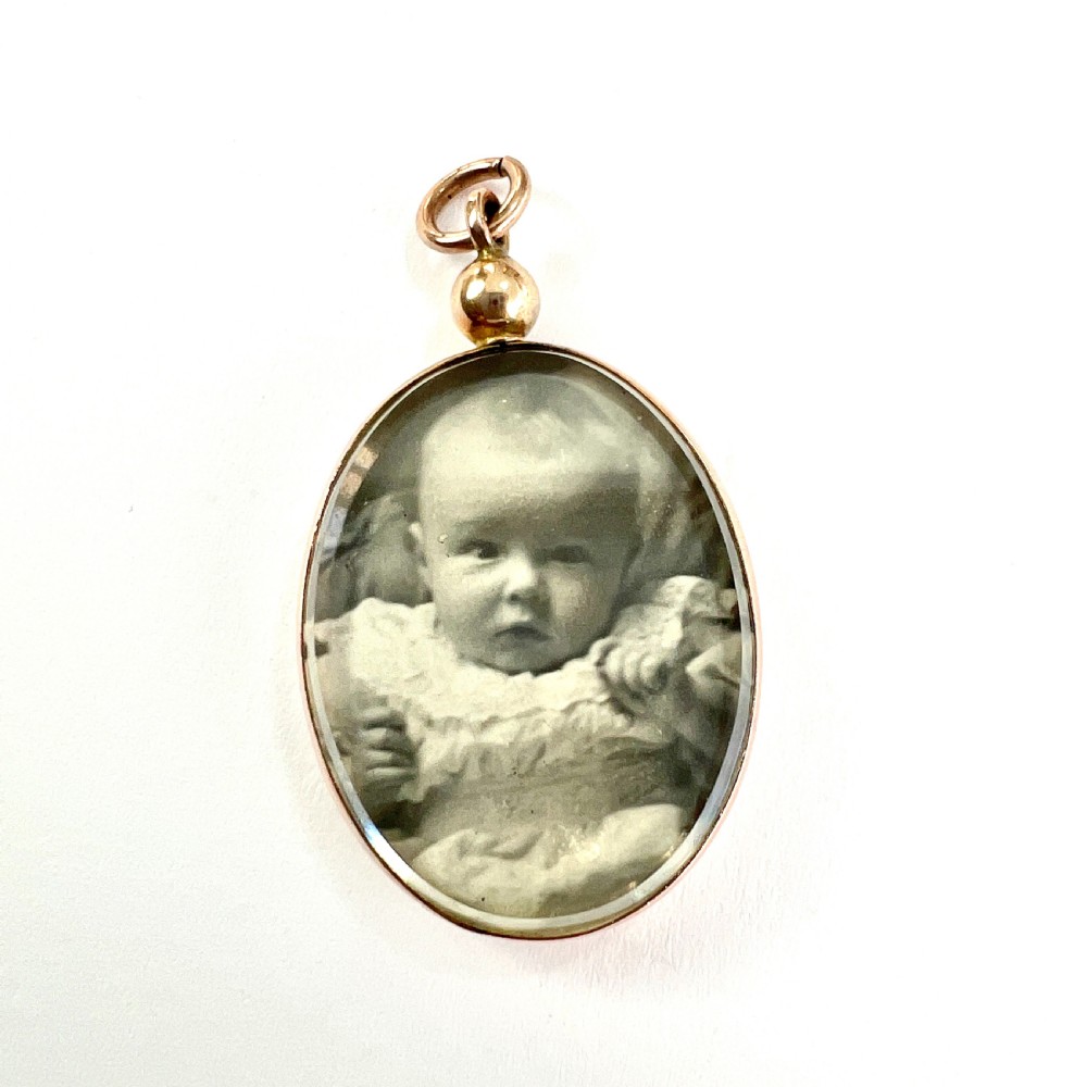 1905 Edwardian 9CT Rose Gold Photograph Locket Pendant