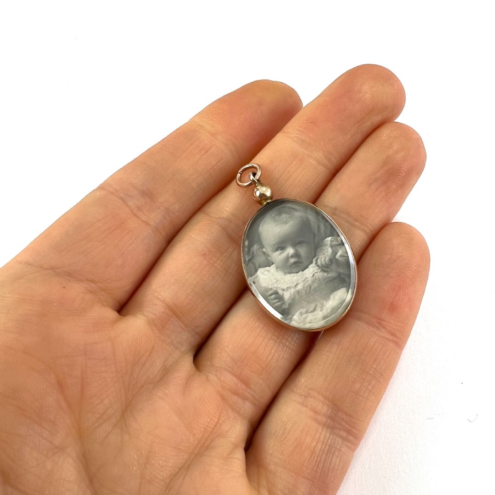 1905 Edwardian 9CT Rose Gold Photograph Locket Pendant View VIII
