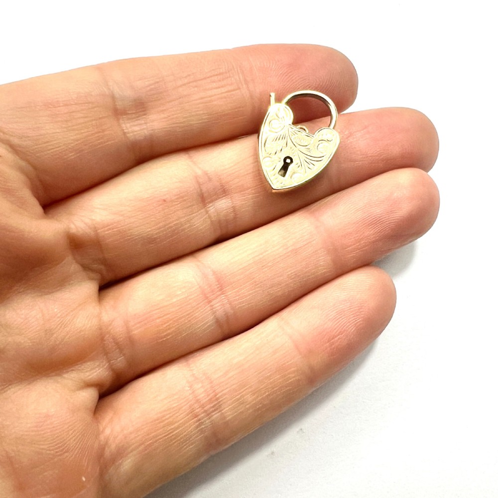 Vintage 9CT Gold Engraved Heart Padlock Charm Pendant View IX