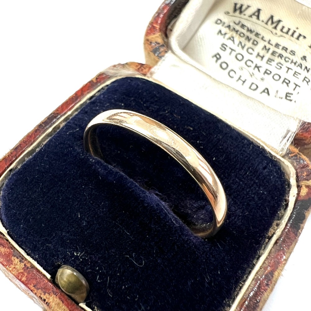 Vintage Art Deco 1935 Hallmarked 9CT Gold Wedding Ring View IV