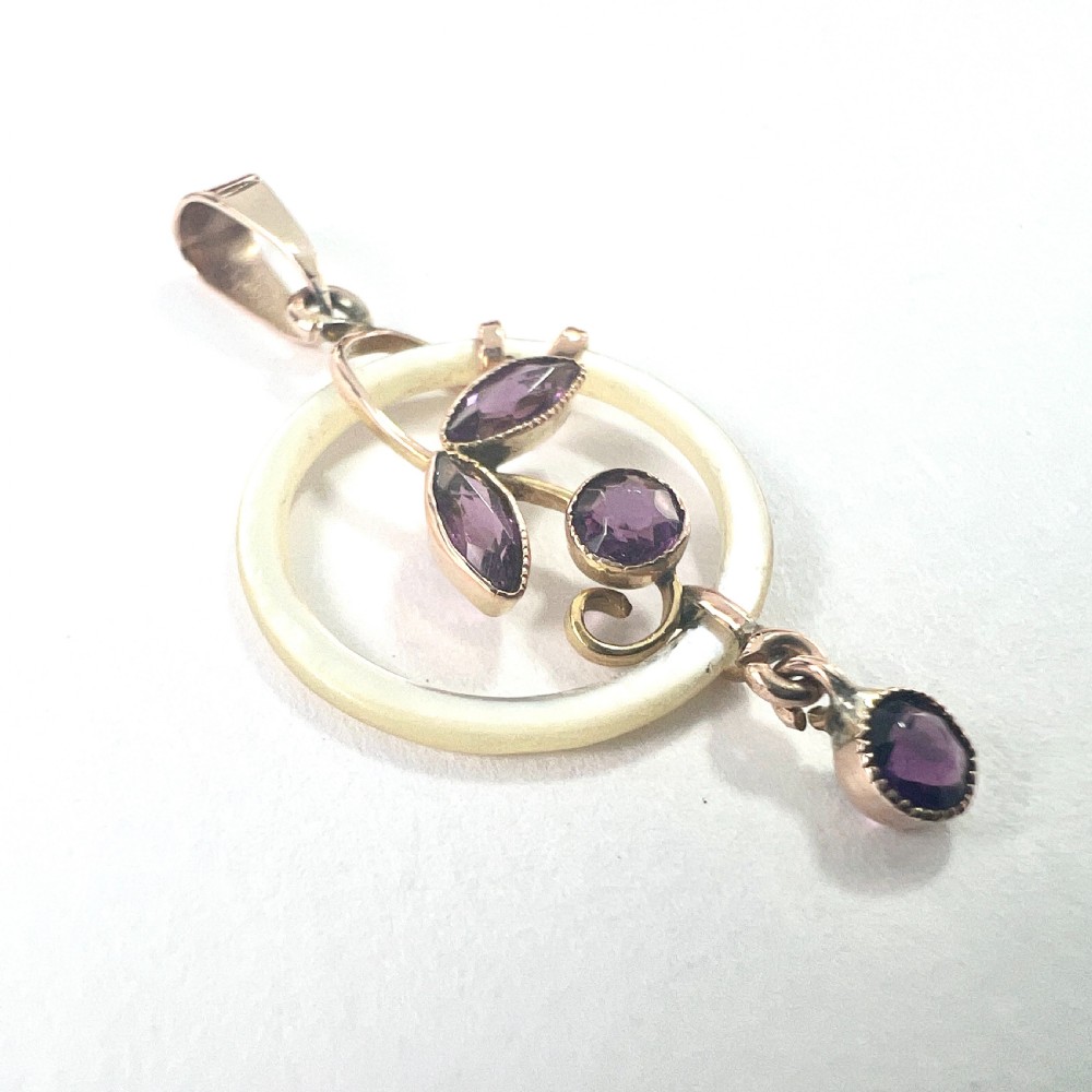 Rare Edwardian 9CT Gold Mother of Pearl Hoop Pendant • Boxed View IV