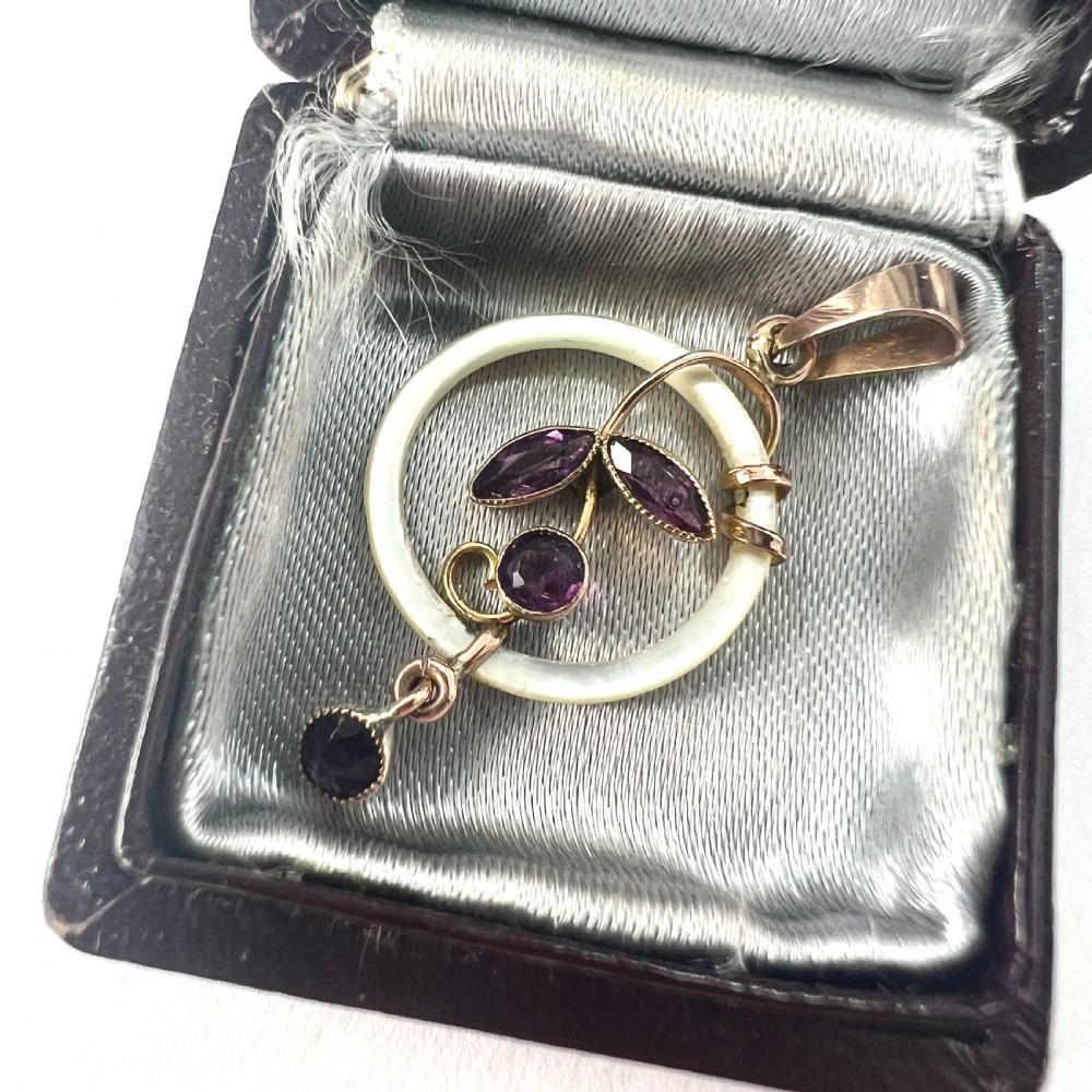 Rare Edwardian 9CT Gold Mother of Pearl Hoop Pendant • Boxed View IX