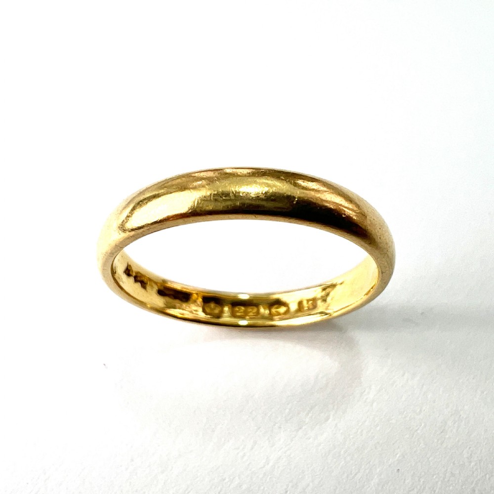 1909 Edwardian 22CT Gold Wedding Ring  View IV