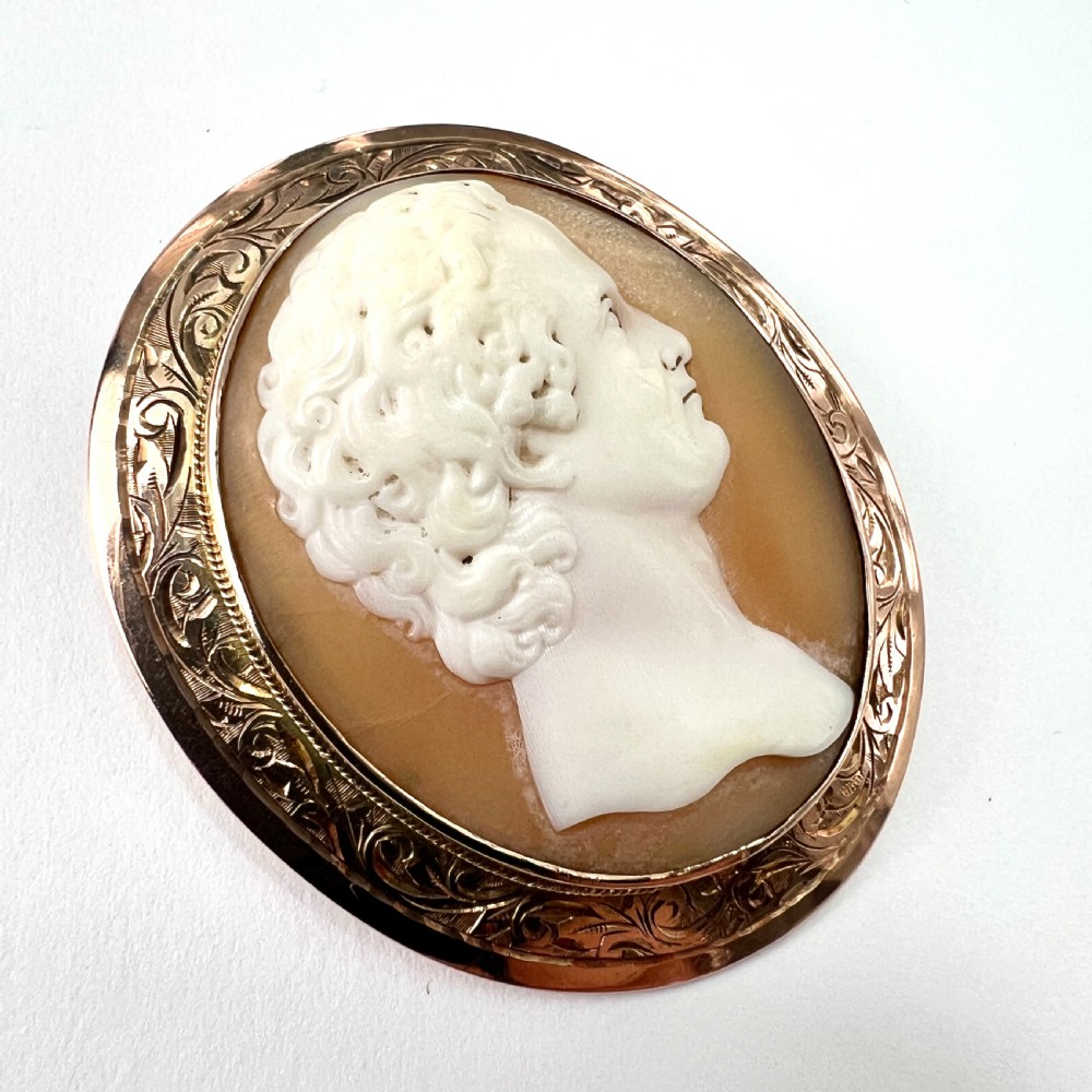 • Victorian 9CT Gold Shell Cameo Portrait Brooch View II