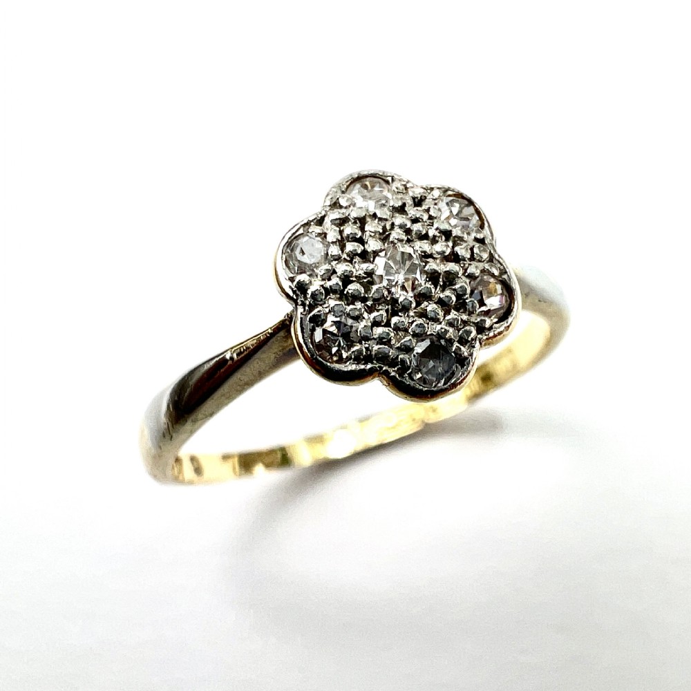 18CT Gold Edwardian/Art Deco Diamond Daisy Cluster Ring  View II