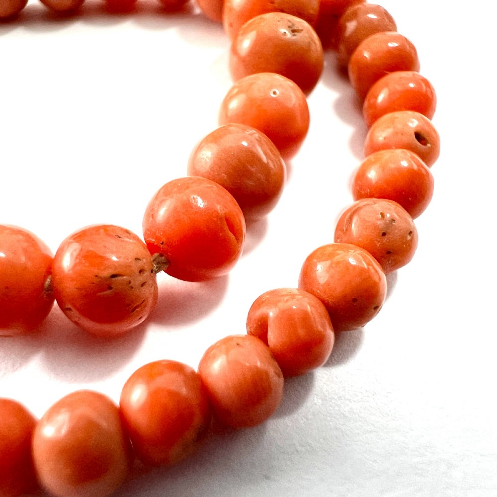 Antique 9CT Gold Clasp Graduated Coral Bead Necklace View IV