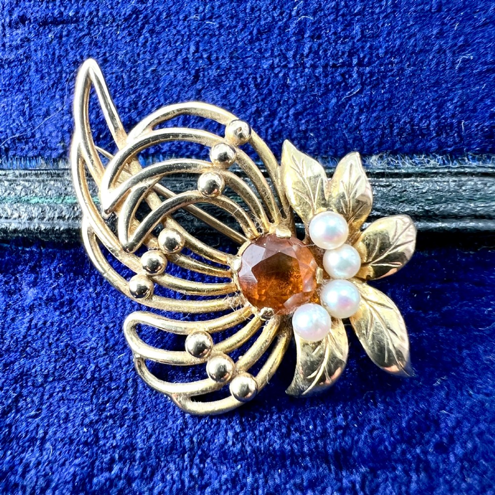 Vintage 9CT Gold 1960s Modernist Citrine and Pearl Flower Brooch View II