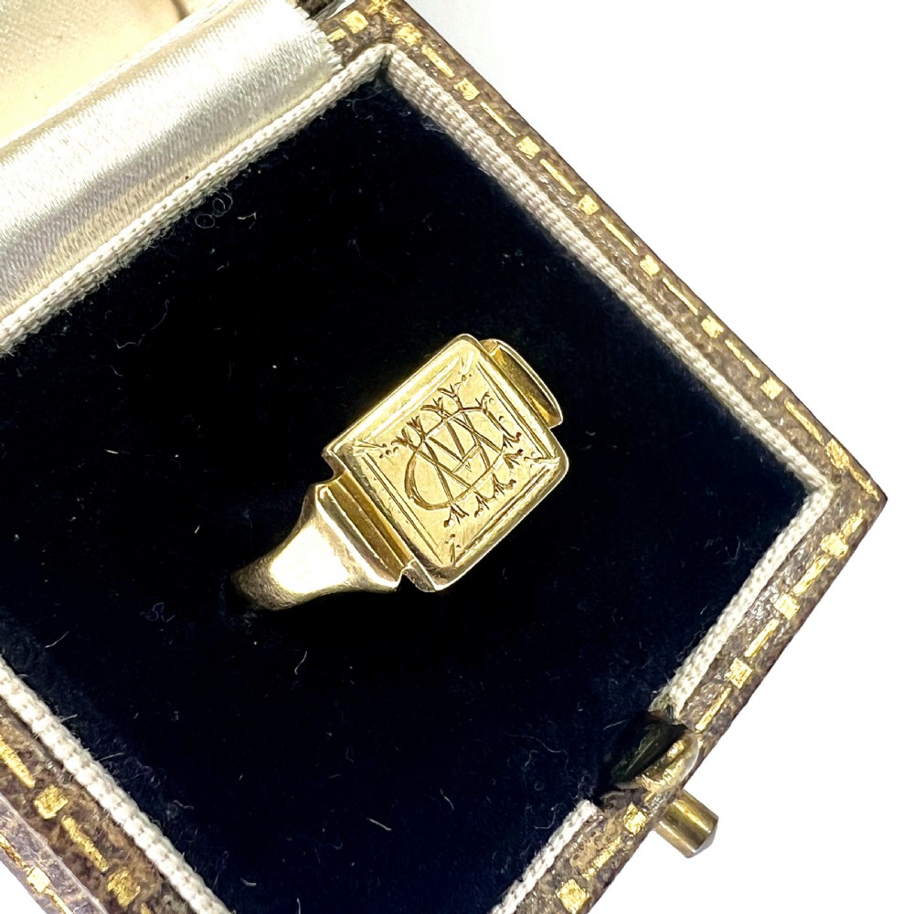 1929 Vintage Art Deco 18CT Gold Monogram Signet Ring View III