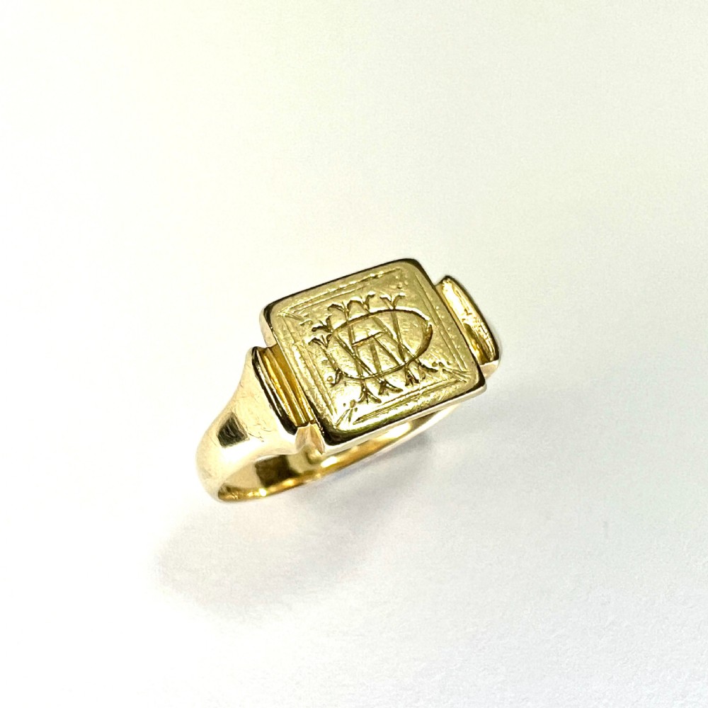 1929 Vintage Art Deco 18CT Gold Monogram Signet Ring View IV