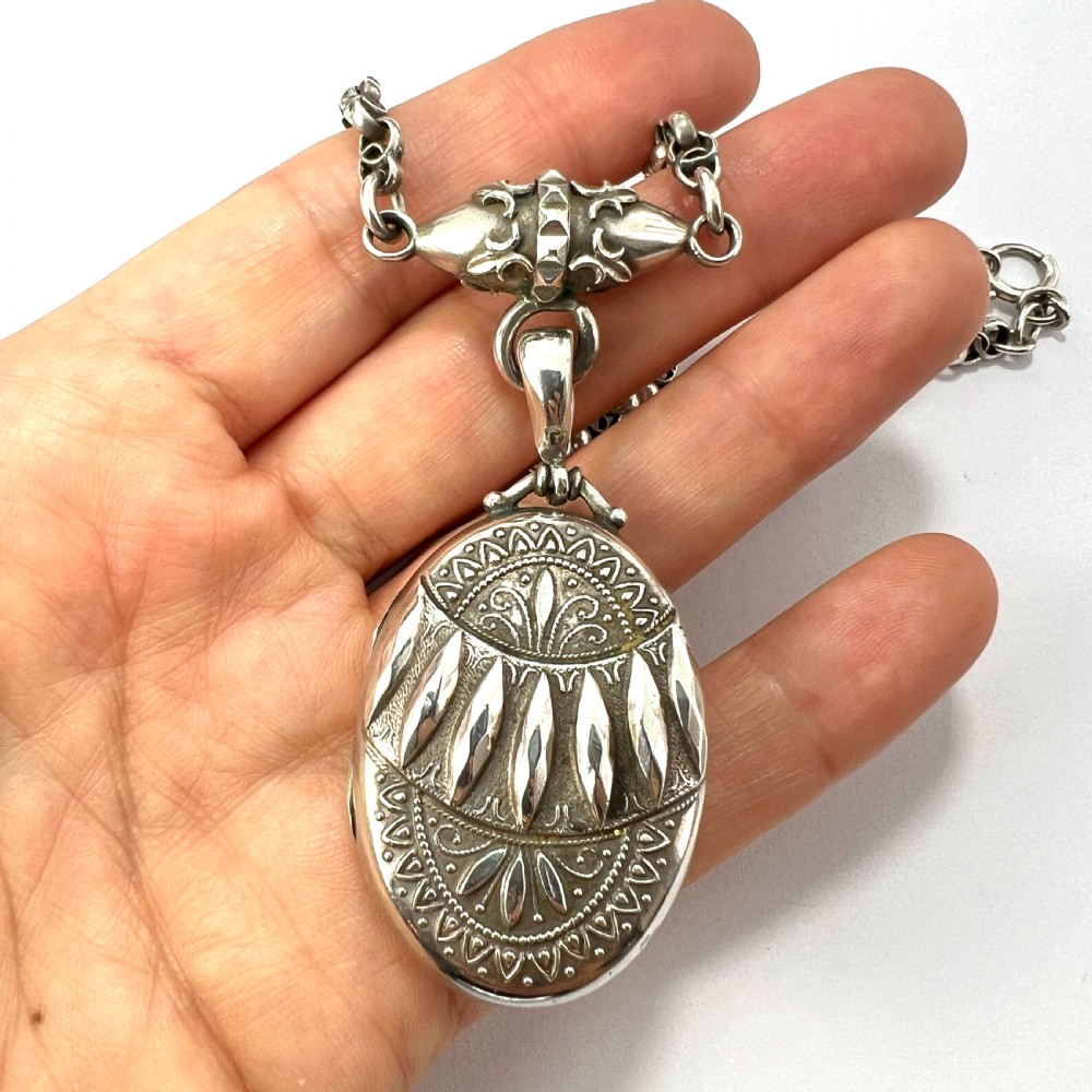 Rare Edwardian Silver Photograph Locket Pendant Necklace View V