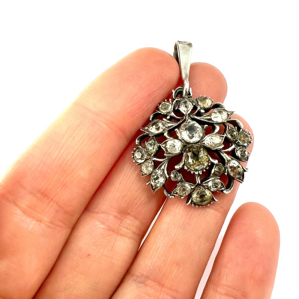 Georgian Secret Bee Silver Black Dot Paste Pendant  View VIII