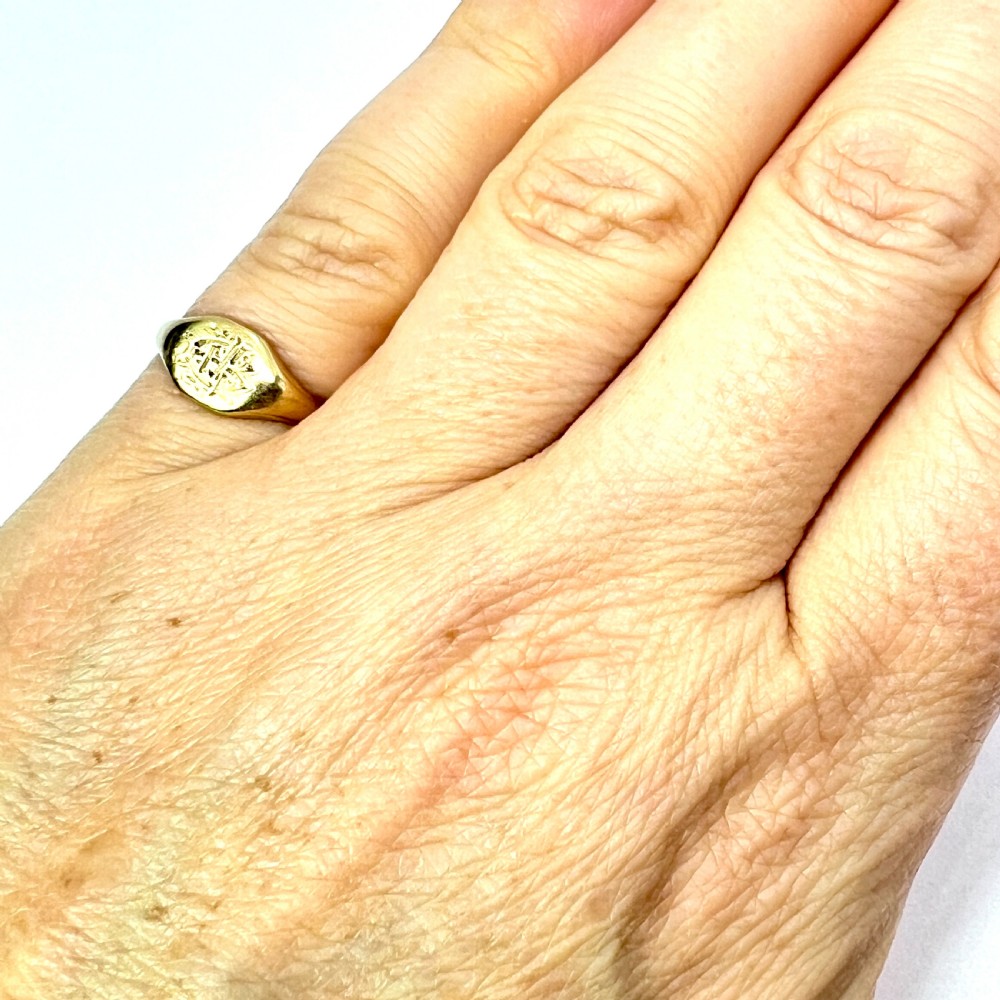 1882 Victorian 15CT Gold Monogram Signet Ring View IV