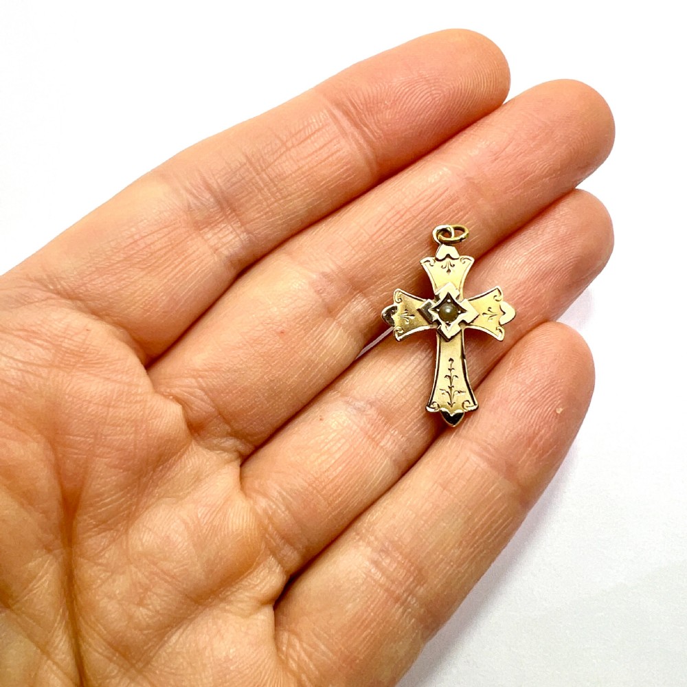 1903 Antique Solid 9CT Gold Fancy Cross Pendant with Pearl View II