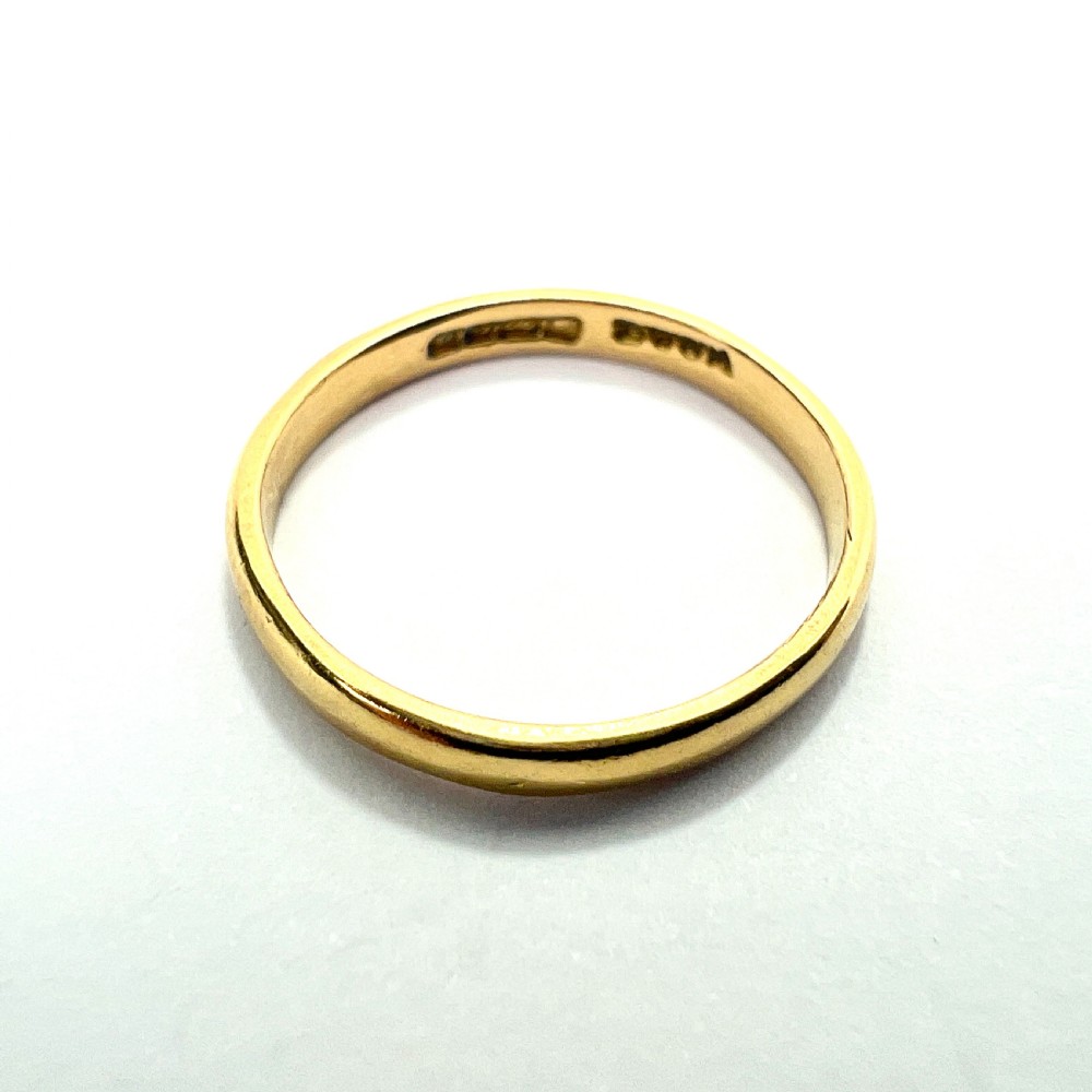 Vintage 22CT Gold Wedding Ring View V