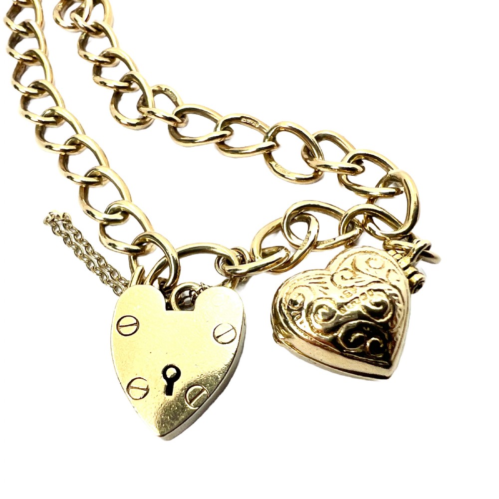 Vintage 9CT Gold Padlock Bracelet with Opening Heart Charm View II