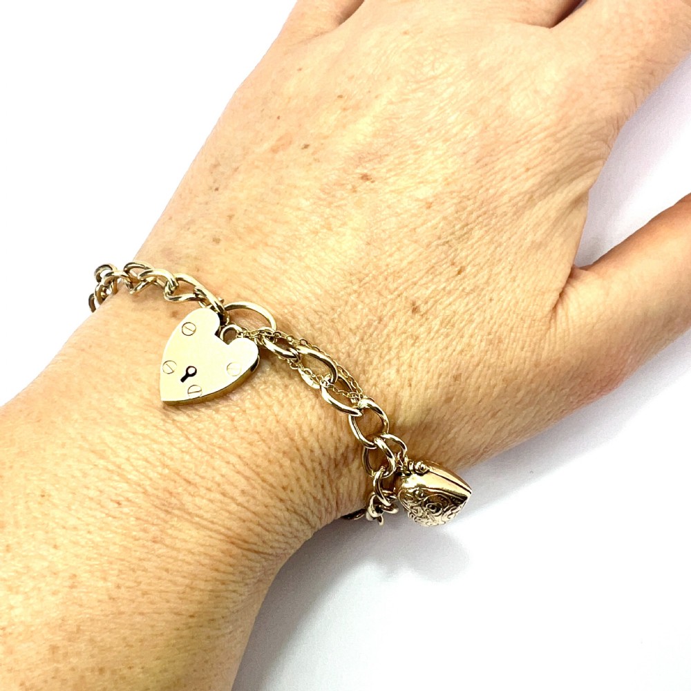Vintage 9CT Gold Padlock Bracelet with Opening Heart Charm View VI