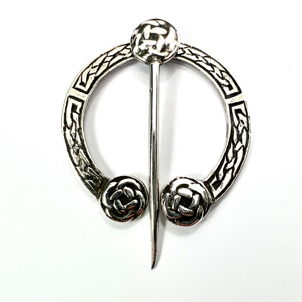 • Vintage 1935 Scottish Silver Celtic Penannular Brooch View III