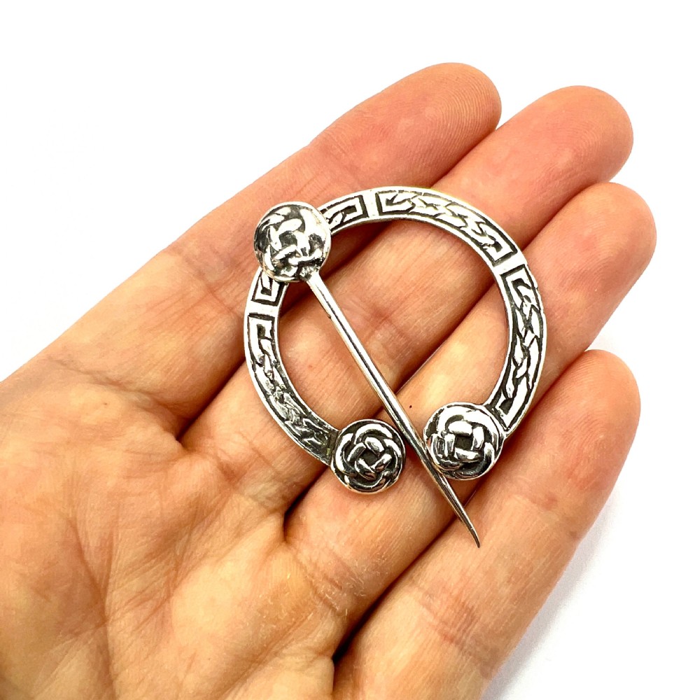 • Vintage 1935 Scottish Silver Celtic Penannular Brooch View V
