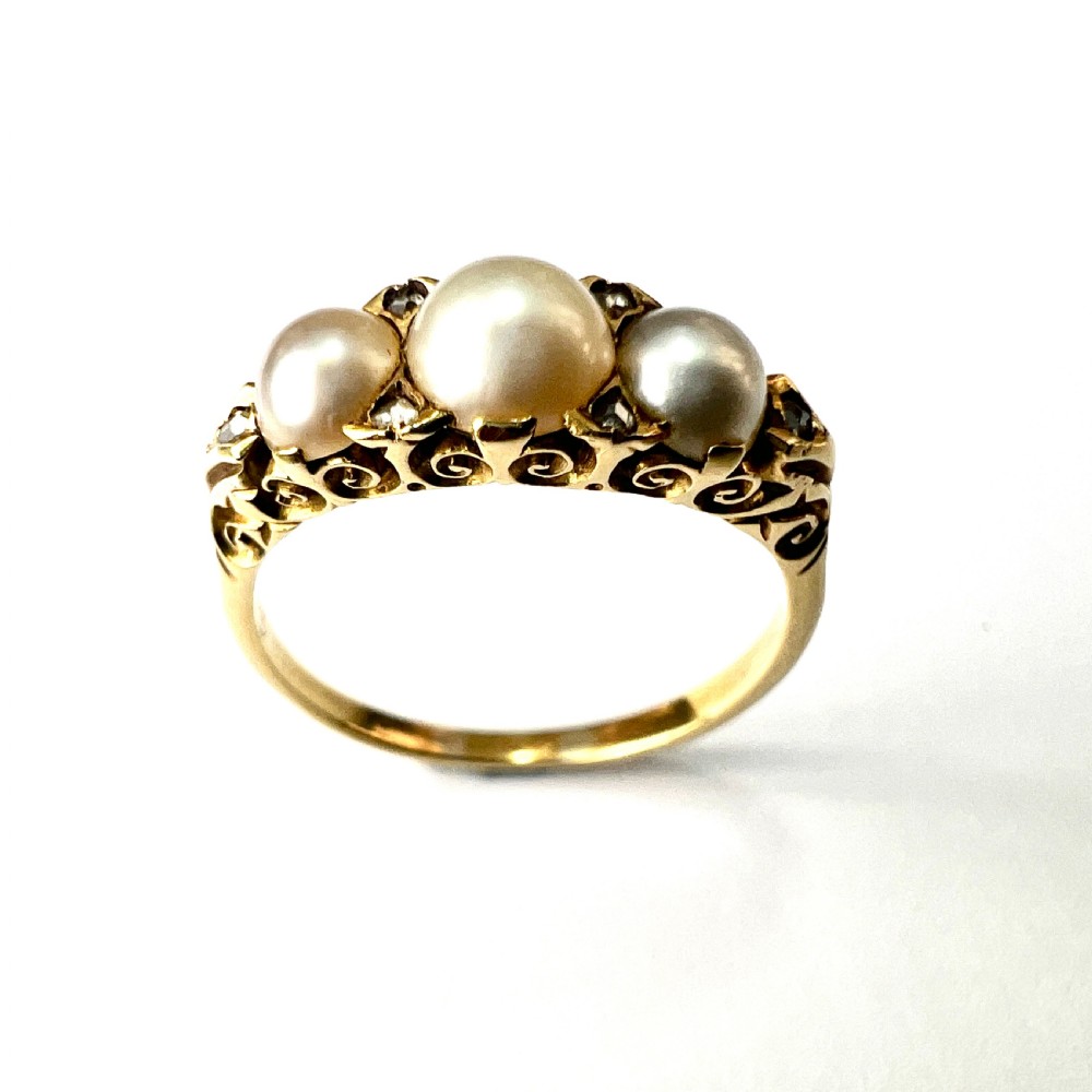 Edwardian/Victorian 18CT Gold Pearl and Diamond Dress Ring 