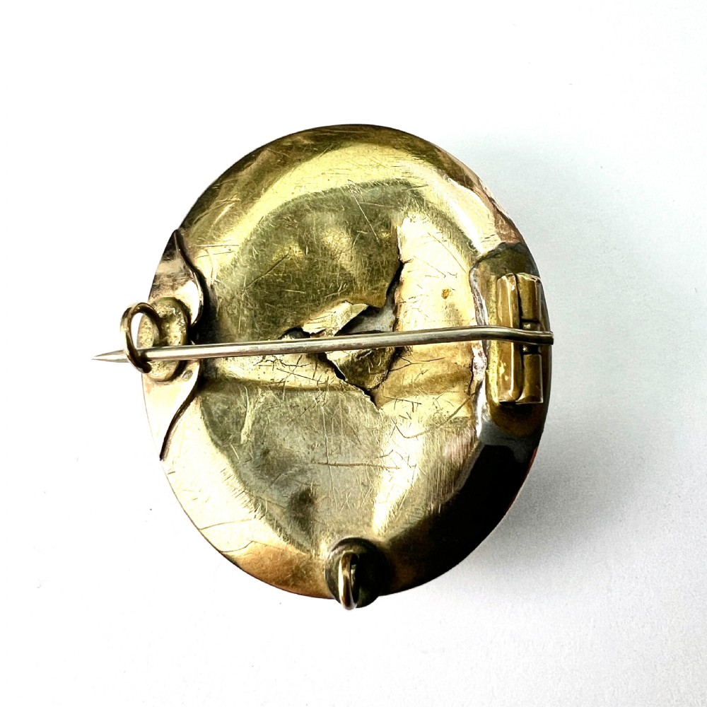 Victorian Gold Carved Lava Cameo Brooch View VI