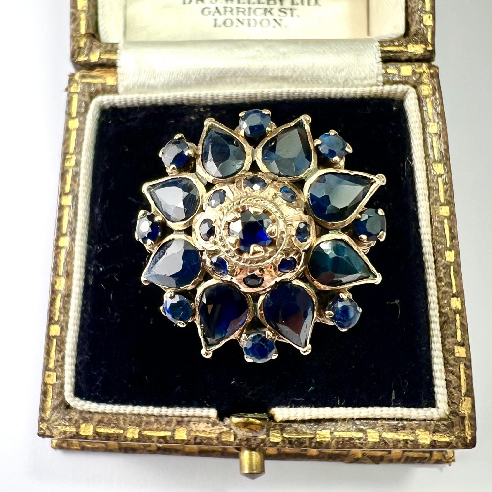 Large Vintage 14CT Gold Sapphire Thai Princess Ring View III