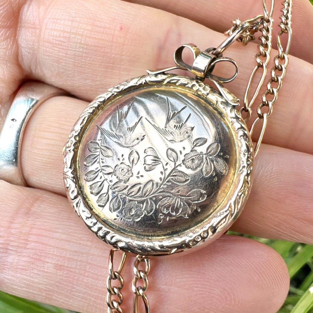 Victorian Love and Luck 9CT Gold Locket Pendant on Chain View IX