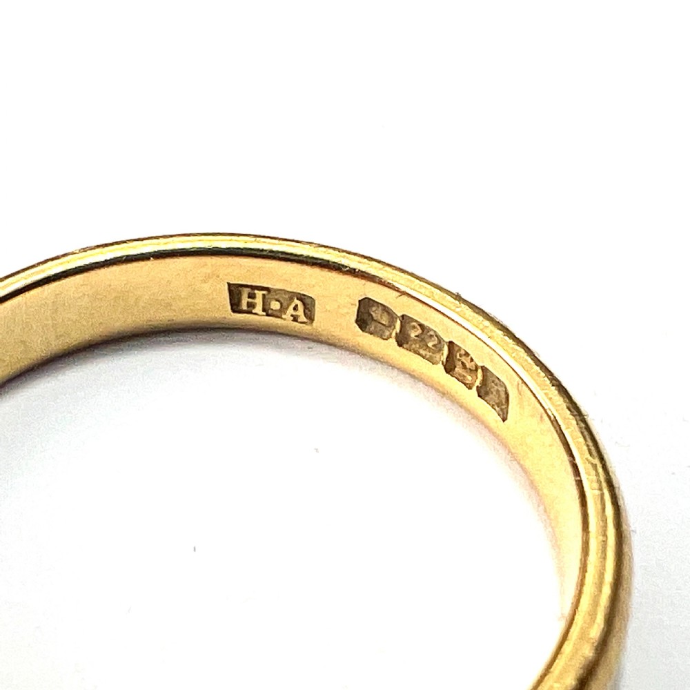 Vintage 22CT Gold Wedding Band • Stacking Ring • 3.6g View VI