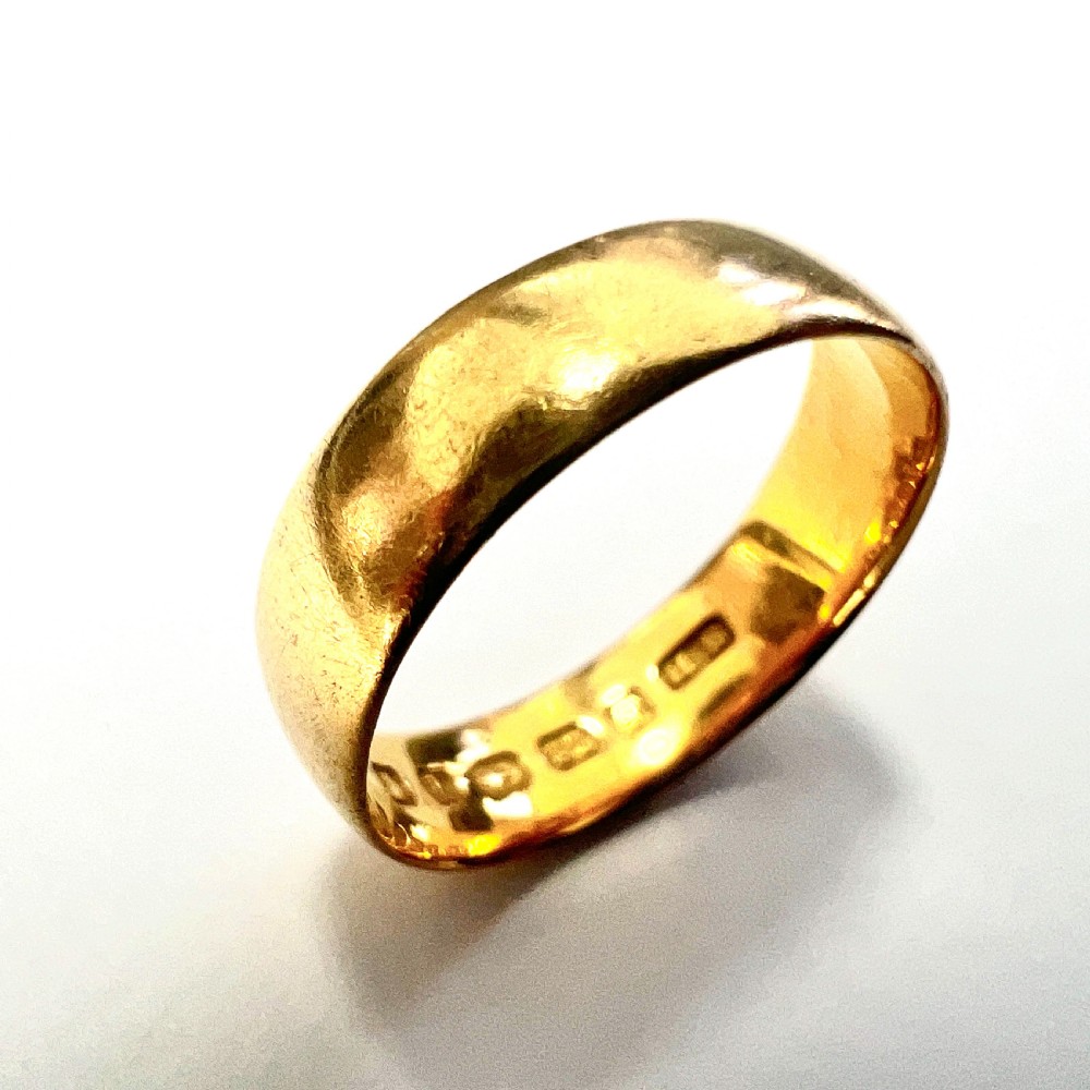 1885 Victorian 22CT Gold Wedding Band View IV