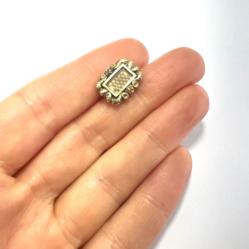 Tiny Georgian Gold Cased Hair Mourning Brooch View VI