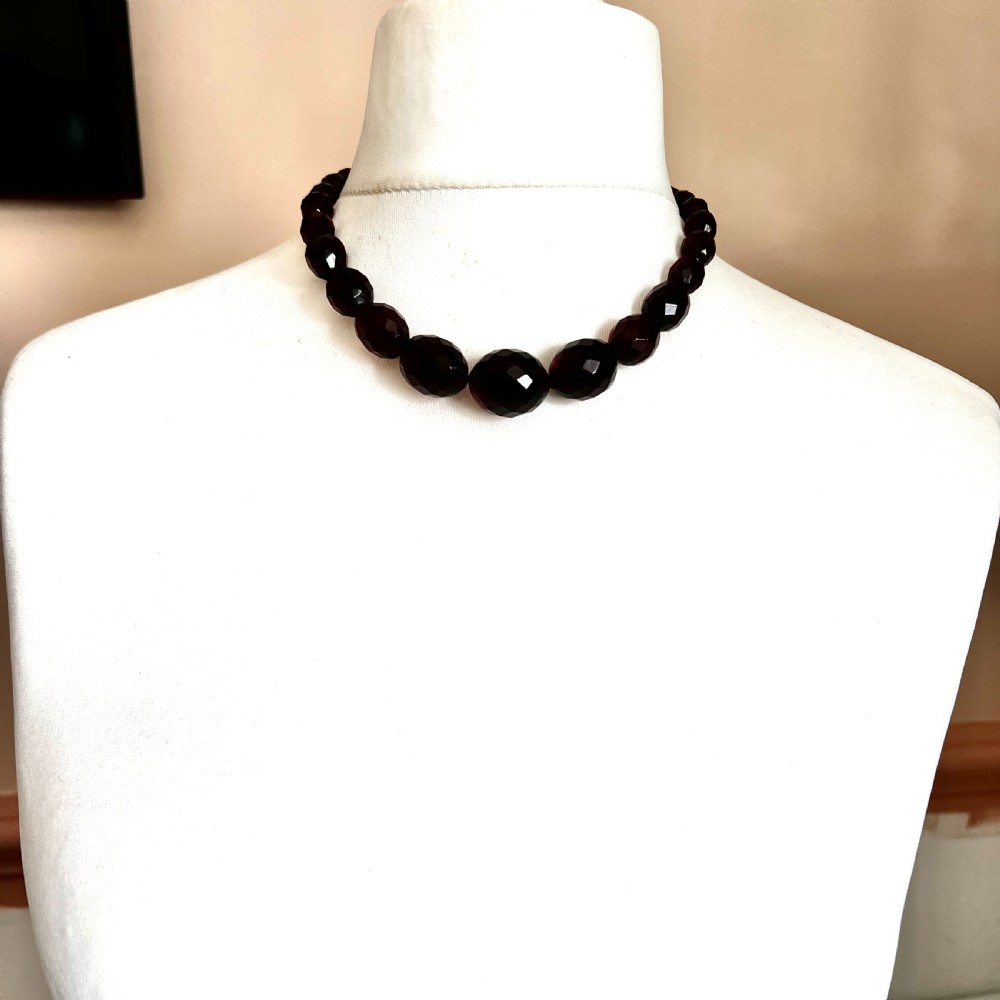 Art Deco 9CT Gold Clasp Cherry Amber Bakelite Necklace View IX