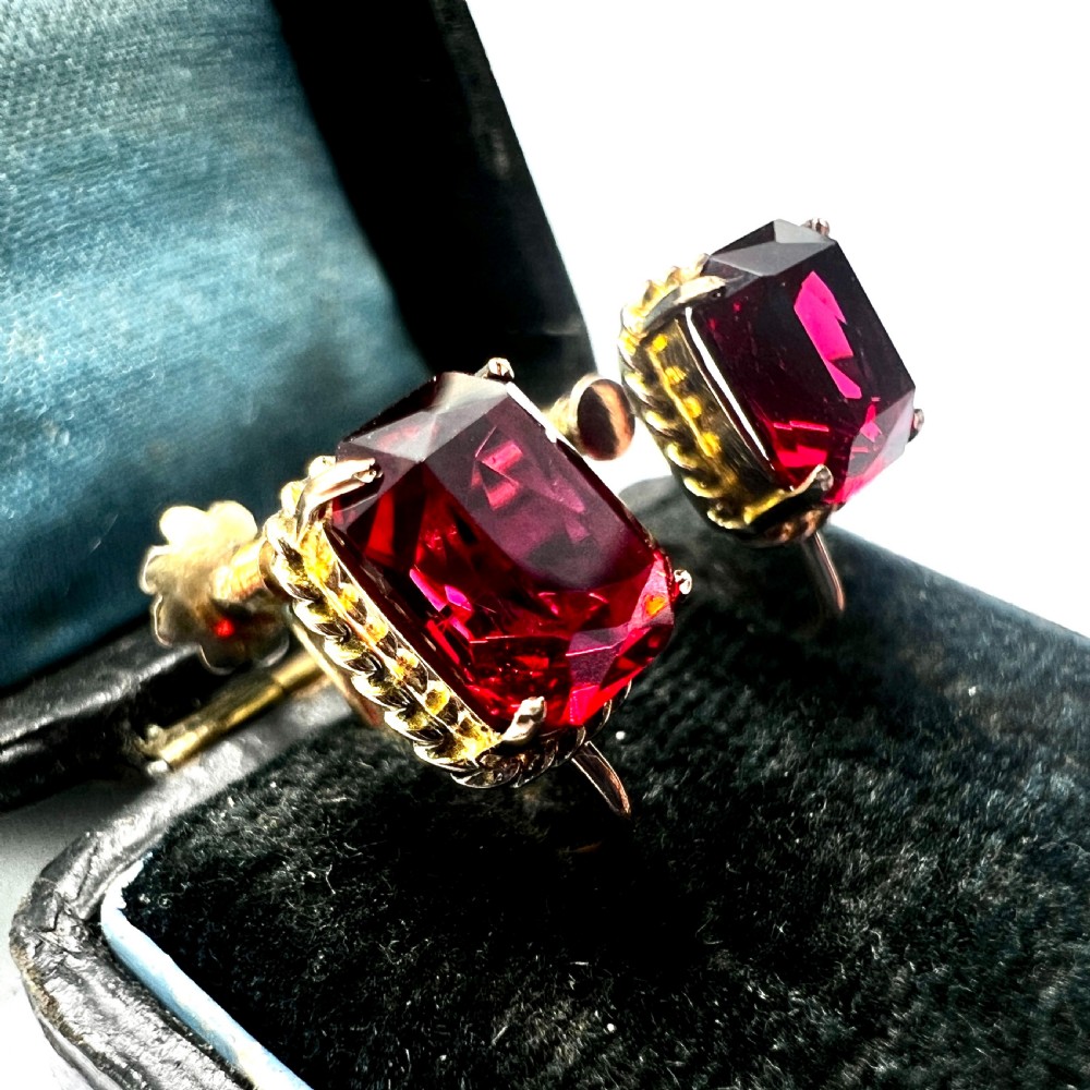 • Antique 9CT Gold Ruby Red Paste Screwback Earrings View II