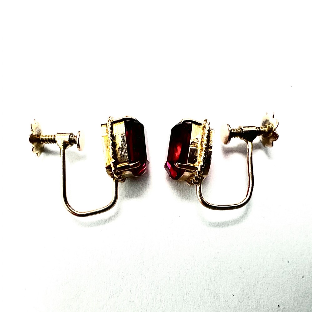 • Antique 9CT Gold Ruby Red Paste Screwback Earrings View VI