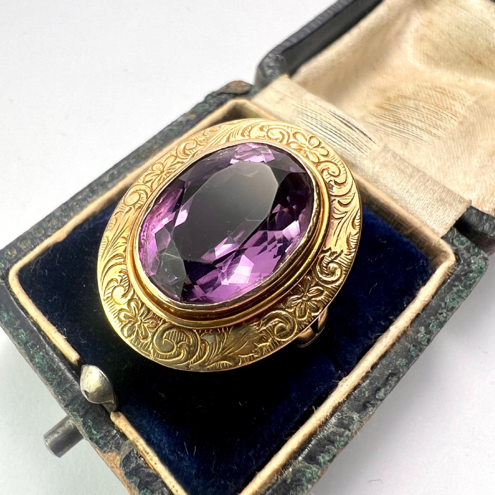 Large Vintage Victorian Style 9CT Gold Amethyst Ring View VII