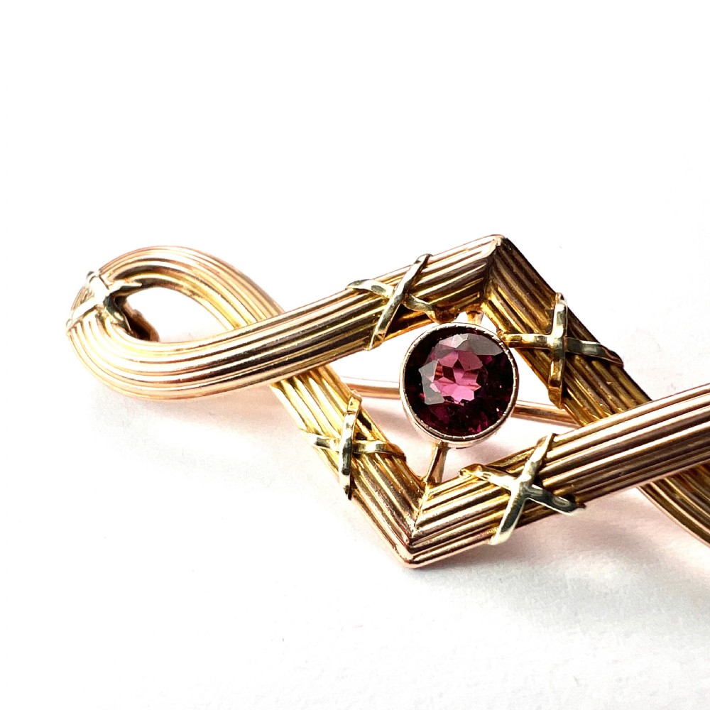 Edwardian 9CT Gold Garnet Brooch View II