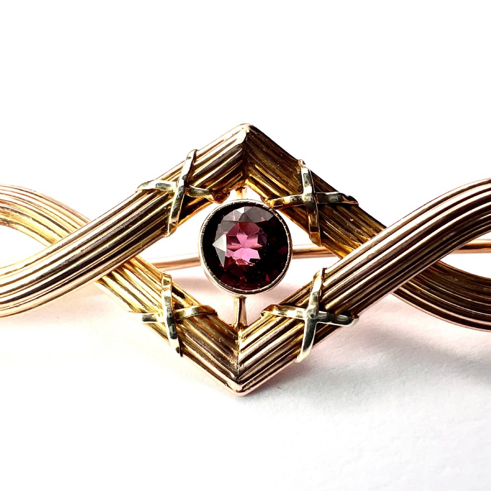 Edwardian 9CT Gold Garnet Brooch View VI