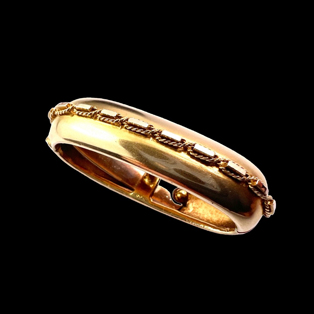 Antique 9CT Gold Scarf Clip  View II