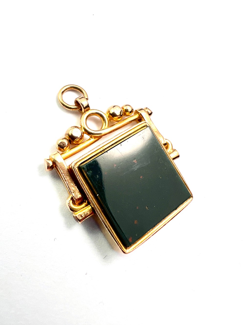 Edwardian 9CT Gold Bloodstone Spinner Pendant View VII