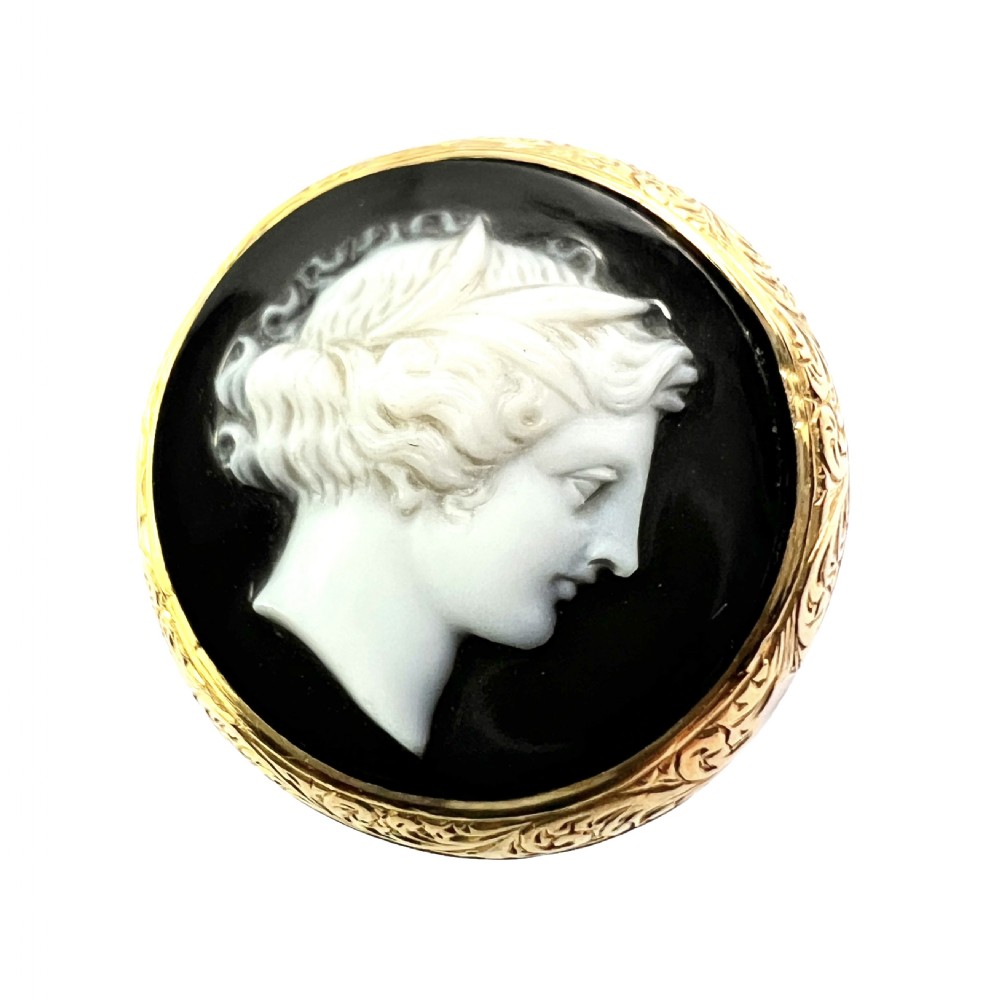 Georgian Gold Carved Hardstone Cameo Ring