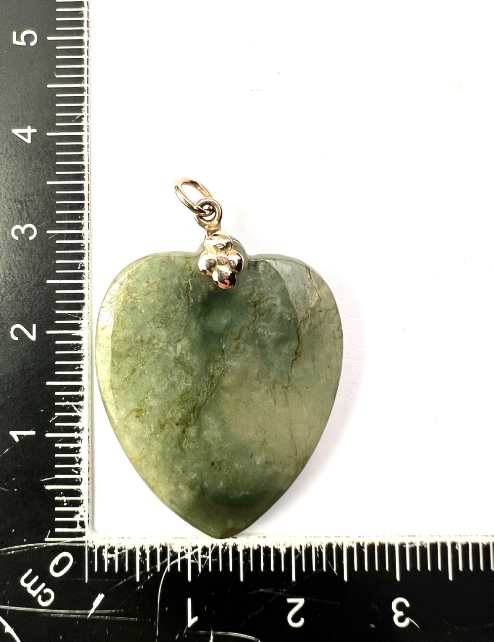 Victorian 9CT Gold Nephrite Jade Heart Pendant View V