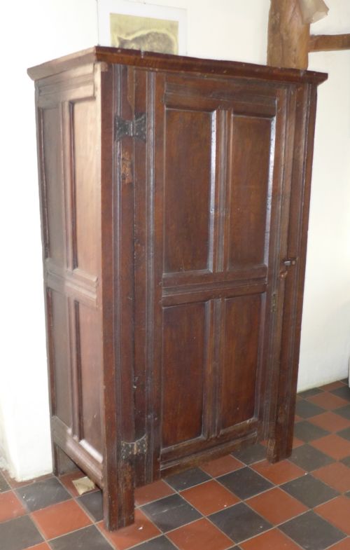 17th Cent Oak Cupboard