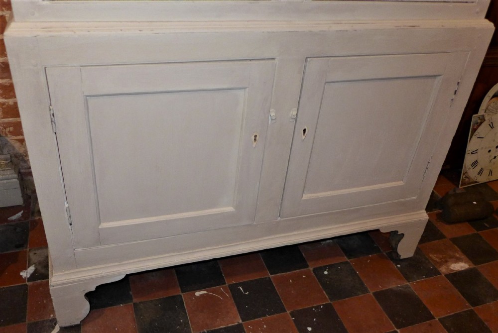 18th Cent Painted
Housekeepers Cupboard View III