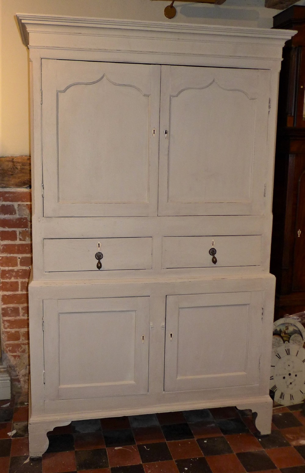18th Cent Painted
Housekeepers Cupboard