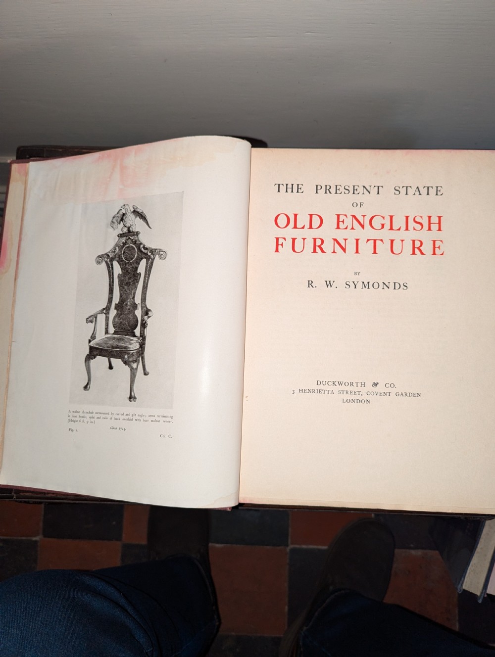 5 Books on Early English Antique Furniture  View VI