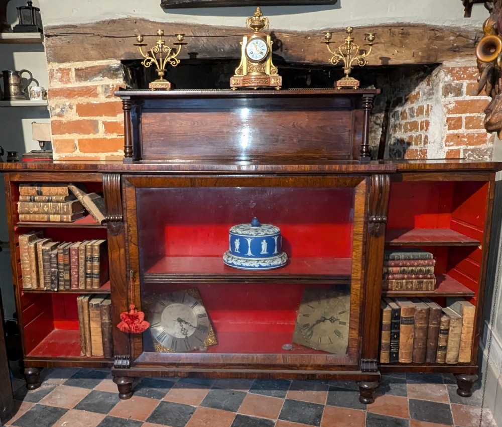 Fine Quality Early 19th C Rosewood Bookcase / Display Cabinet  View II