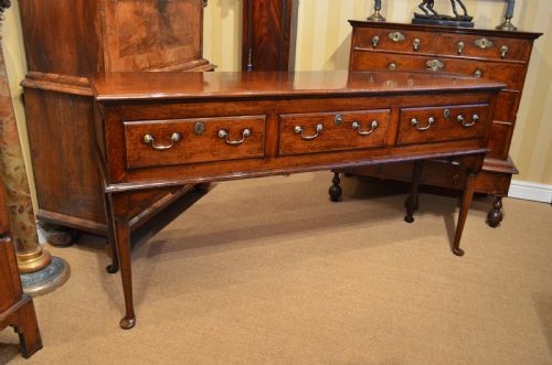 18th Century English Antique Pad Foot Oak Dresser Base