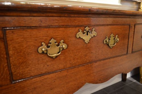 fig 1. Fabulous Georgian Oak 3 Drawer Dresser Base